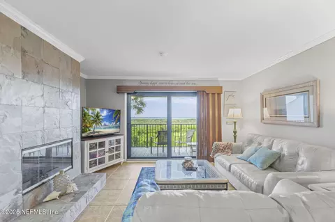 Living - 890 A1a Beach Blvd #39, Saint Augustine, FL 32080 photo 2 of 5