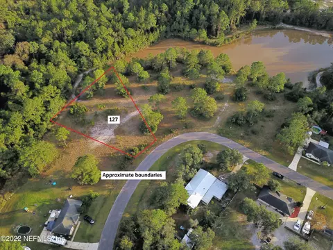 127 Blackjack Cir, Hollister, FL 32147