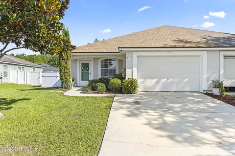 8663 Julia Marie Cir, Jacksonville, FL 32210