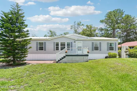 104 Islander Ln, Satsuma, FL 32189