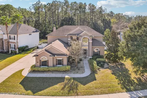 1227 Leith Hall Dr, Saint Johns, FL 32259