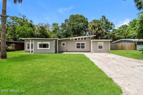 6327 Elise Dr, Jacksonville, FL 32211