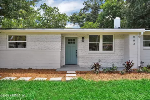 903 Ibis Rd, Jacksonville, FL 32216