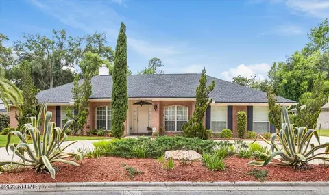 2574 Scott Mill Dr S, Jacksonville, FL 32223