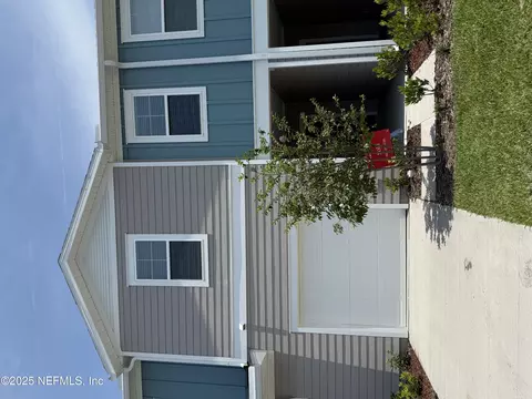 1717 Pacifico Way, Jacksonville, FL 32211