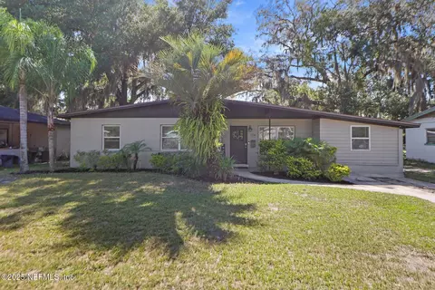 114 Ashley Dr, Palatka, FL 32177