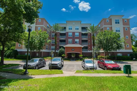 4480 Deerwood Lake Pkwy #353, Jacksonville, FL 32216