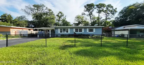7943 Lorient Dr, Jacksonville, FL 32210