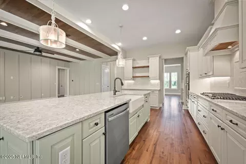 Kitchen - 305 Seahill Dr, Saint Augustine, FL 32092 photo 4 of 4