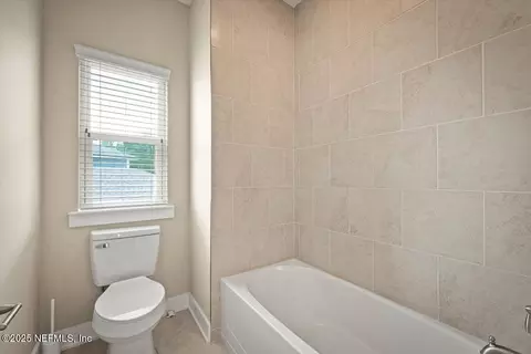 Bath - 305 Seahill Dr, Saint Augustine, FL 32092 photo 6 of 6