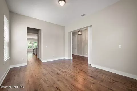 Living - 305 Seahill Dr, Saint Augustine, FL 32092 photo 2 of 7