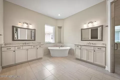 Bath - 305 Seahill Dr, Saint Augustine, FL 32092 photo 2 of 6