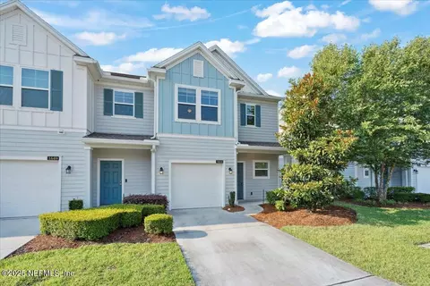 1651 Pottsburg Point Dr, Jacksonville, FL 32207