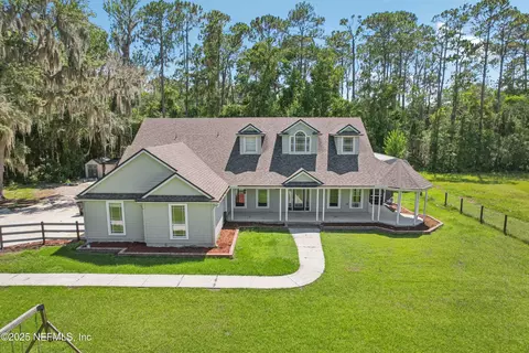 5592 Dianthus St, Green Cove Springs, FL 32043