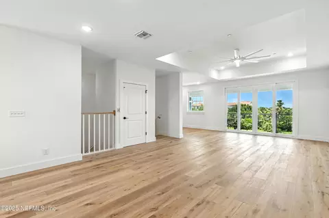 Living - 43 Cortez Ave, Saint Augustine, FL 32080 photo 1 of 7