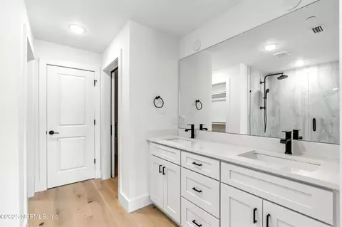 Bath - 43 Cortez Ave, Saint Augustine, FL 32080 photo 2 of 4