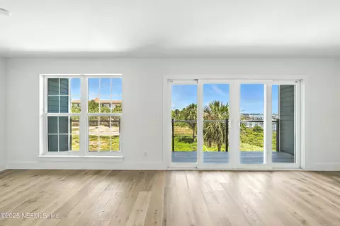 Living - 35 Cortez Ave, Saint Augustine, FL 32080 photo 6 of 7