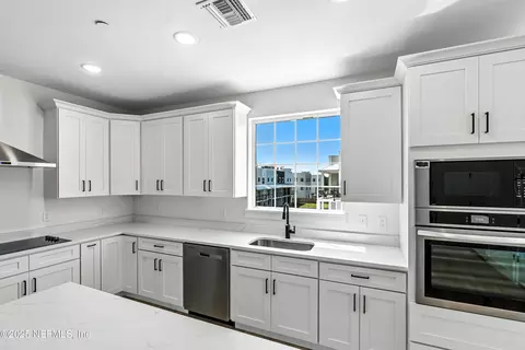 Kitchen - 35 Cortez Ave, Saint Augustine, FL 32080 photo 2 of 3