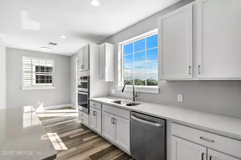 Kitchen - 15 Comares Ave, Saint Augustine, FL 32080 photo 4 of 4