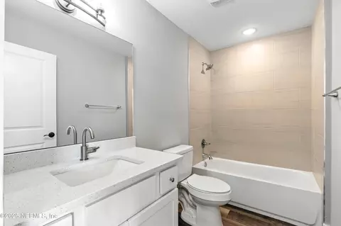 Bath - 15 Comares Ave, Saint Augustine, FL 32080 photo 2 of 3