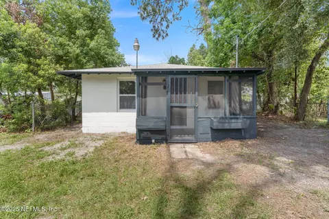 2750 Glen Mawr Rd, Jacksonville, FL 32207