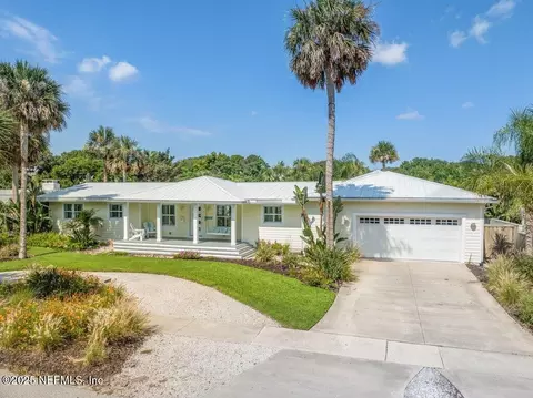 1420 E Coast Dr, Atlantic Beach, FL 32233