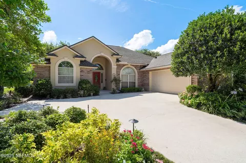 2374 Eagle Harbor Pkwy Pkwy, Orange Park, FL 32003