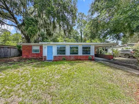 2254 Lake Lucina Dr, Jacksonville, FL 32211