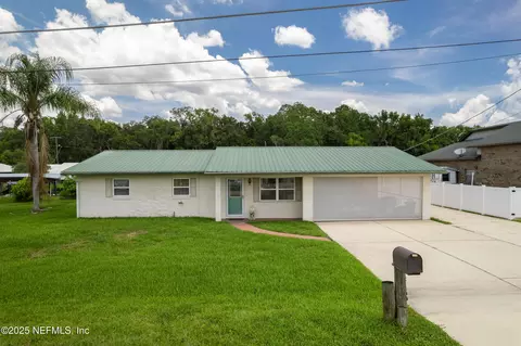 118 Magnolia Dr, East Palatka, FL 32131
