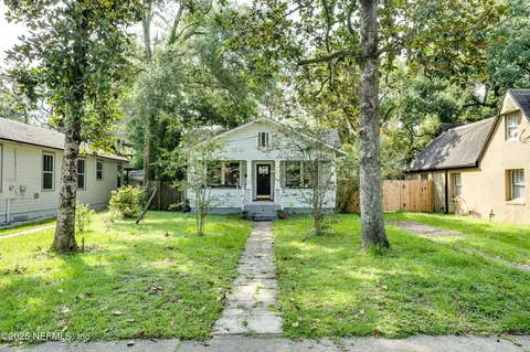 3878 Valencia Rd, Jacksonville, FL 32205