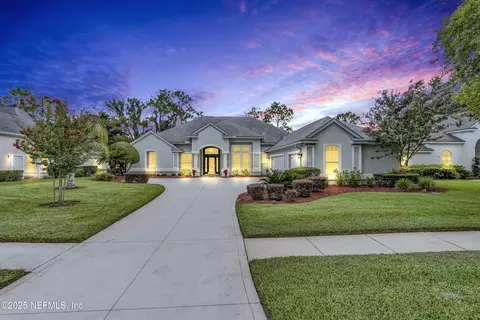 11175 Chester Lake Rd W, Jacksonville, FL 32256