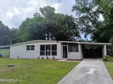 2233 Monteau Dr, Jacksonville, FL 32210