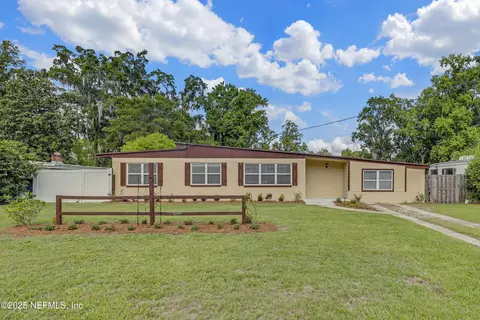 10524 Rutgers Rd, Jacksonville, FL 32218