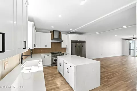Kitchen - 82 Cortez Ave, Saint Augustine, FL 32080 photo 4 of 6