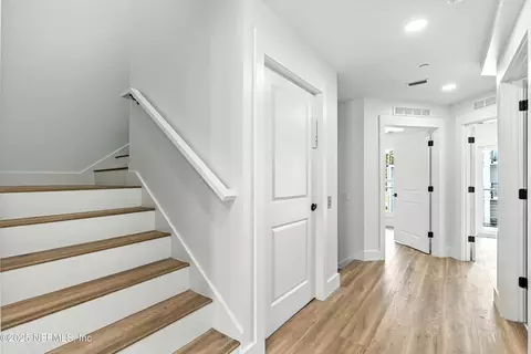 Entry Way - 82 Cortez Ave, Saint Augustine, FL 32080 photo 4 of 5