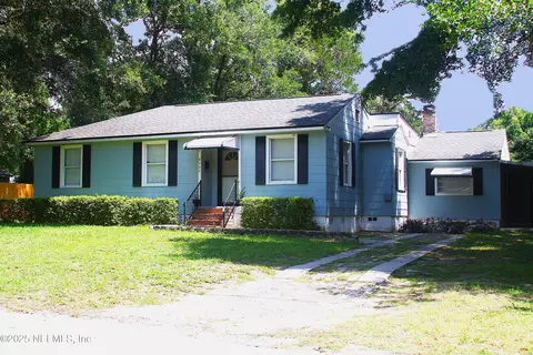 9757 N Macarthur Ct, Jacksonville, FL 32246