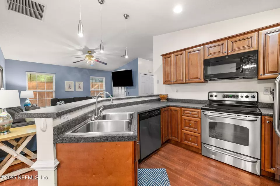 Kitchen - 122 Twine St, Saint Augustine, FL 32084 photo 3 of 4