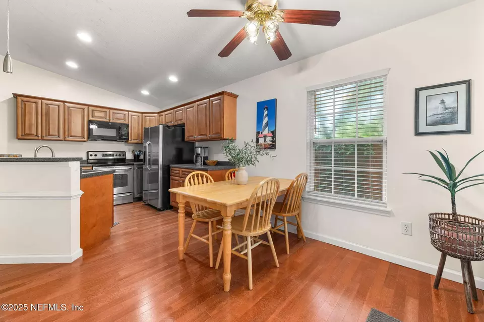 Dining - 122 Twine St, Saint Augustine, FL 32084 photo 3 of 4