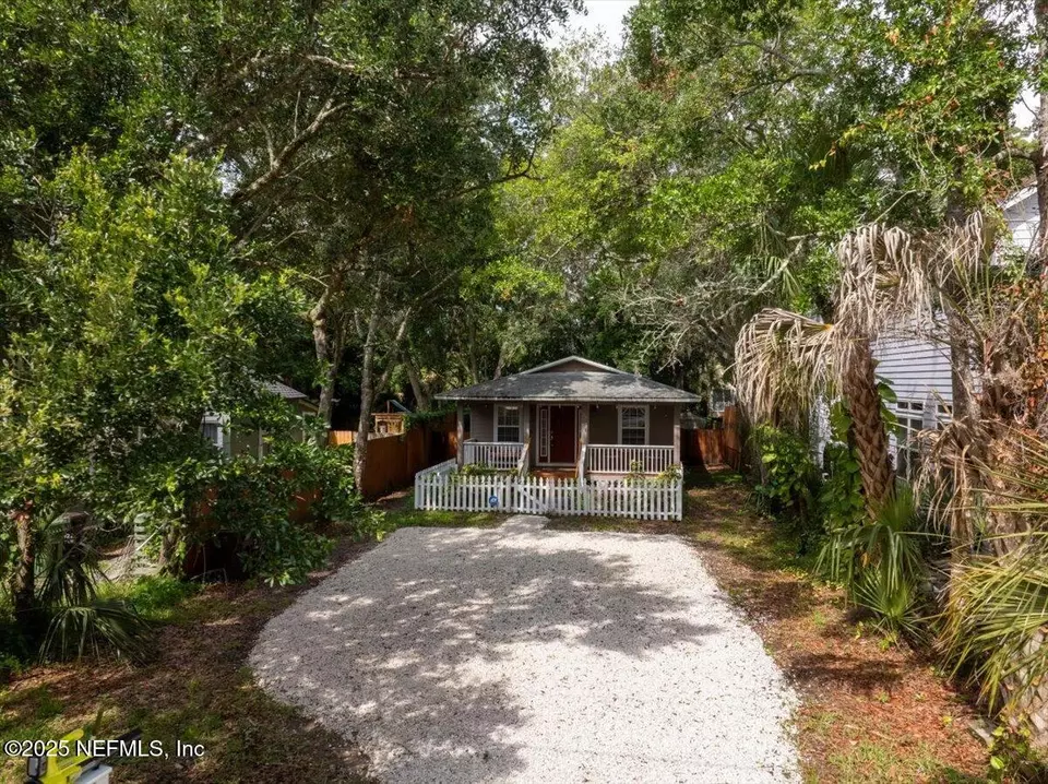 Exterior - 122 Twine St, Saint Augustine, FL 32084 photo 2 of 14