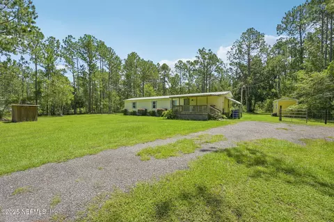 9870 Baylor Ave, Hastings, FL 32145