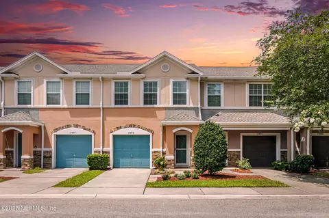 13492 Gemfire Ct, Jacksonville, FL 32258
