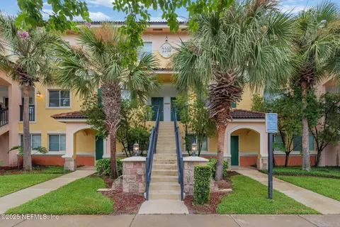 9745 Touchton Rd #2225, Jacksonville, FL 32246