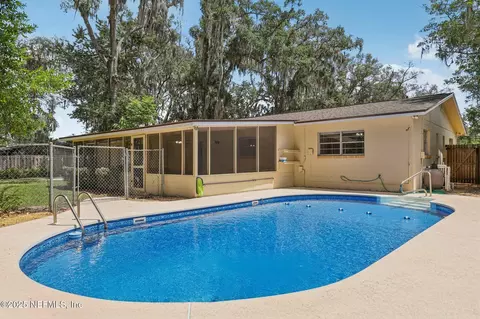 2762 Holly Ridge Dr, Orange Park, FL 32073
