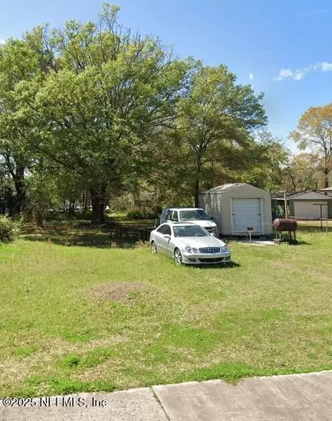 4834 Campenella Dr, Jacksonville, FL 32209