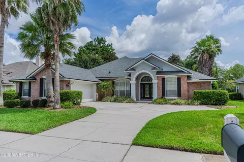2268 S Brook Dr, Fleming Island, FL 32003