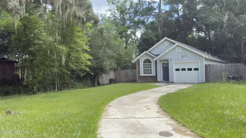 5051 Glen Alan Ct N, Jacksonville, FL 32210