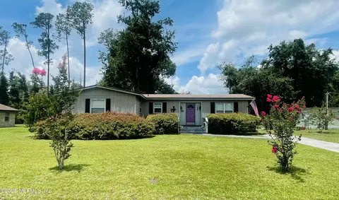 737 S Epperson St, Starke, FL 32091