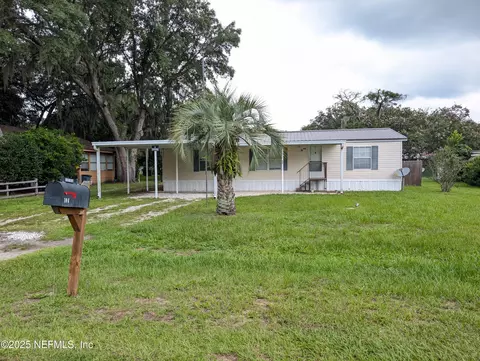 106 Tempest St, Interlachen, FL 32148