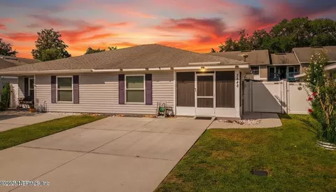 2548 Haywood Estates Ln, Atlantic Beach, FL 32233