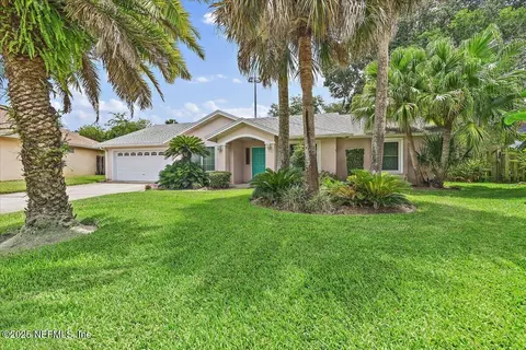 1121 Linkside Ct E, Atlantic Beach, FL 32233